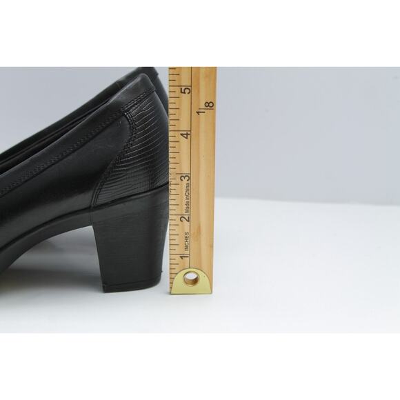 Aquatherm By Santana Boots Womens 6 M Black Ankle Round Toe Heels Mid Top Zip - Picture 11 of 12